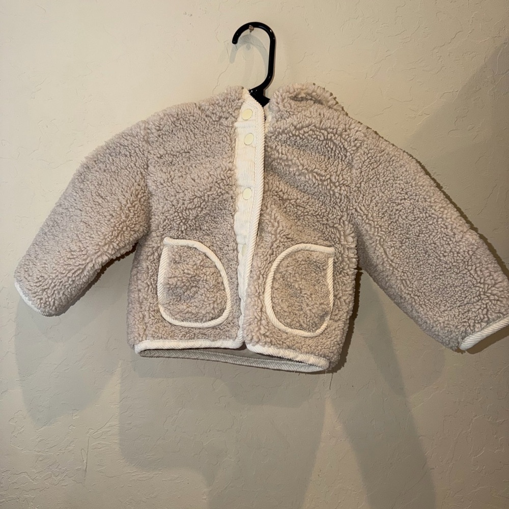 Zara thick girls 9-12 months snap jacket with pockets